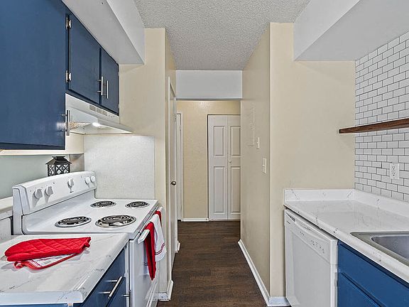 Fully-Equipped Kitchen with Appliances