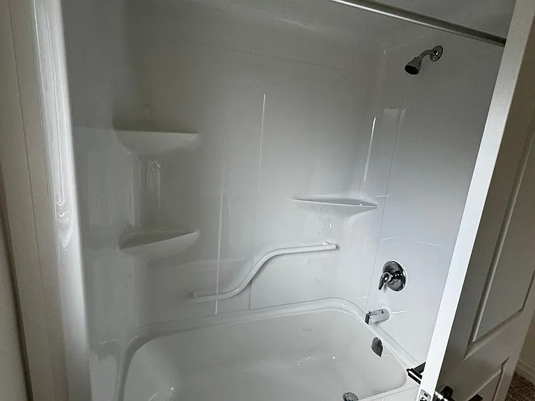 44 Samuel Ave — Photo 14