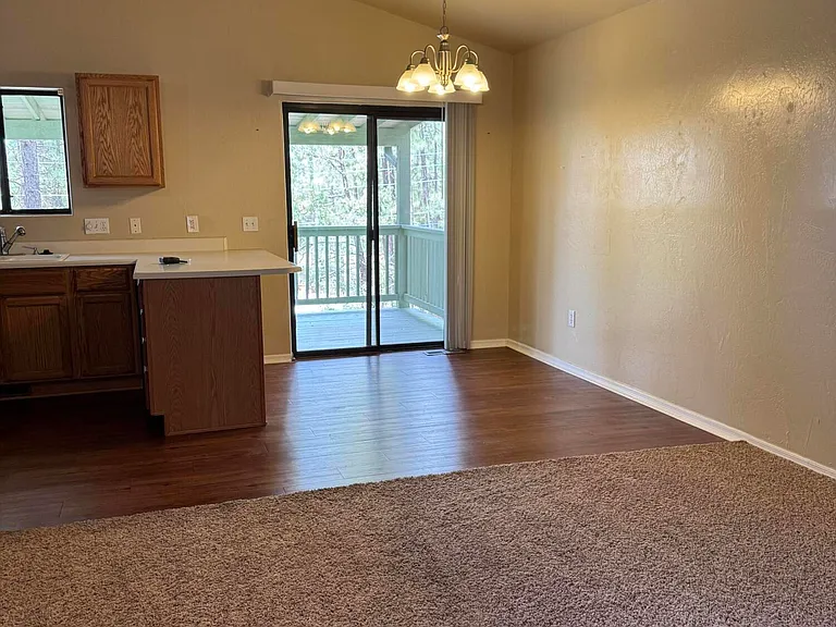 574 S Walnut Creek Loop — Photo 7