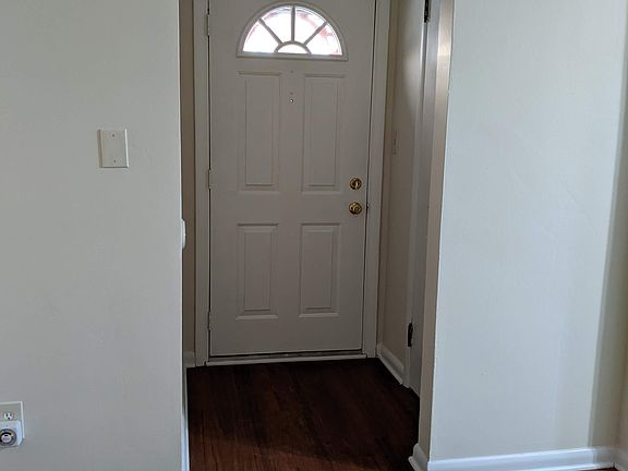 nice size closet for coats