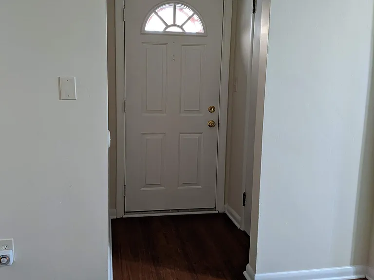nice size closet for coats