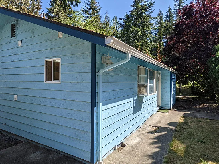 23223 Lower Dorre Don Way SE — Photo 3
