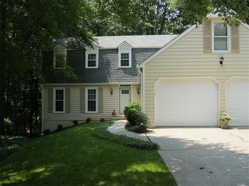 1st image of 675 Branch Valley Ct