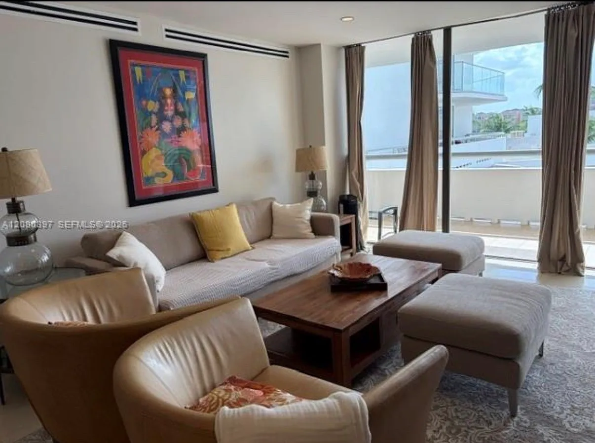 Turnberry Way, Aventura — Photo 3