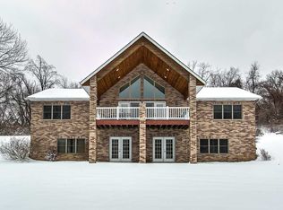 2790 Shiras Ave, Dubuque, IA 52001