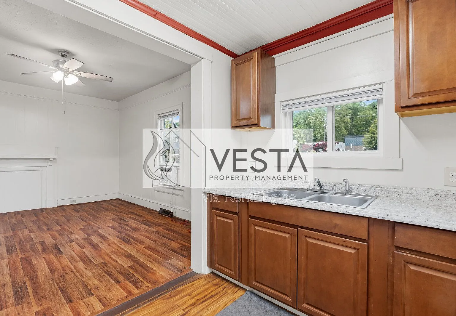 2 bed, 1.0 bath, $1,750 — Photo 4