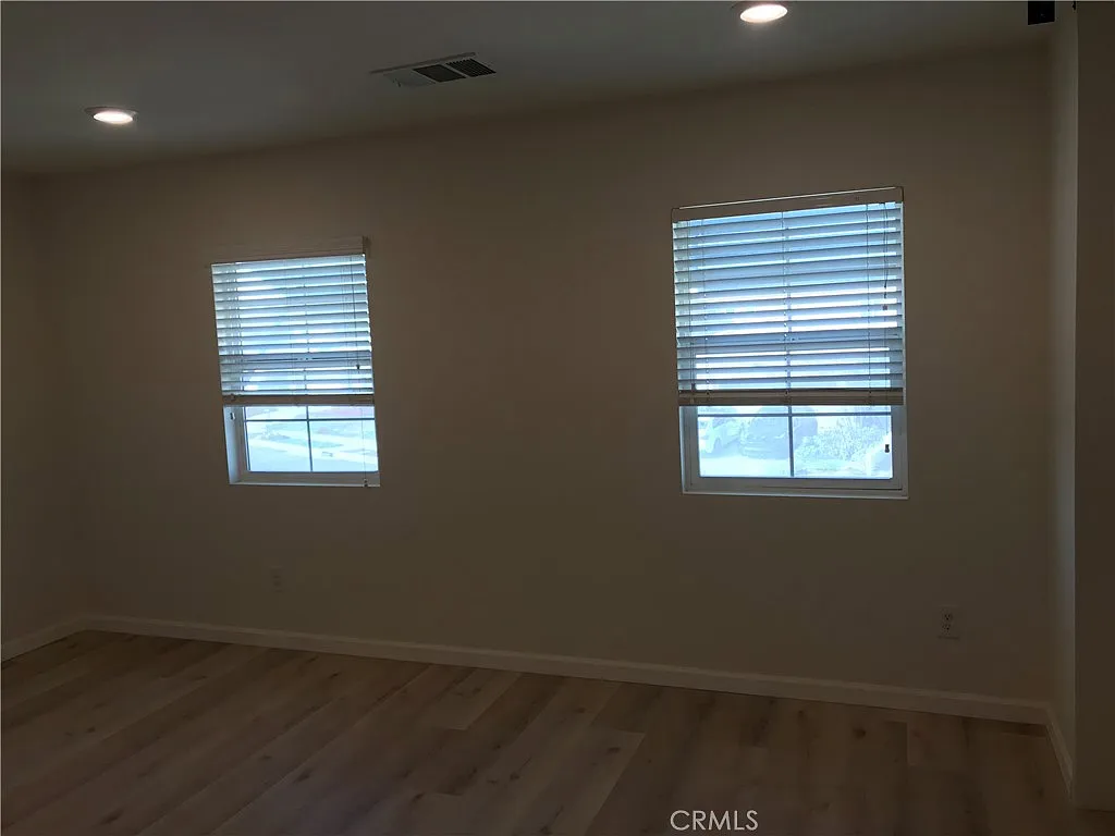 1 bed, 256 sqft, $950 — Photo 4