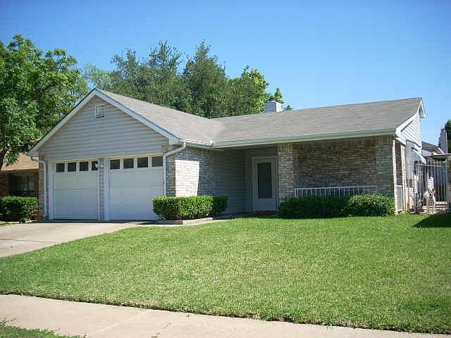 1st image of 330 Angelina Dr