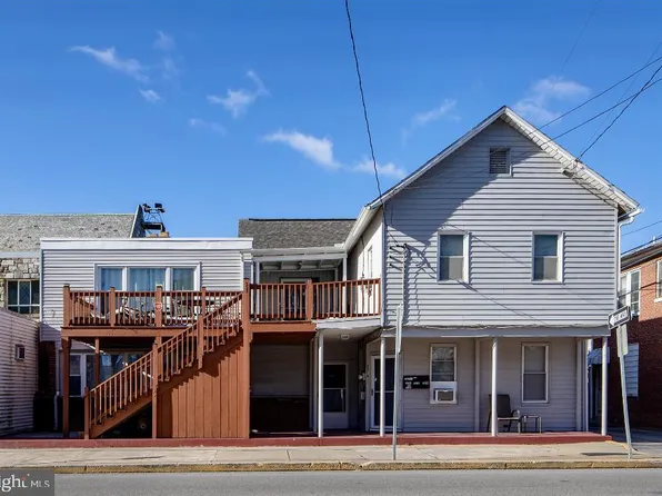 221 S 3rd St, Lemoyne, PA 17043