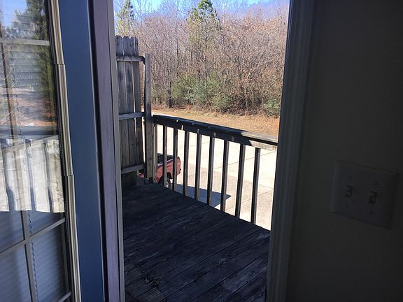 4th image of 125 Lannes West Dr