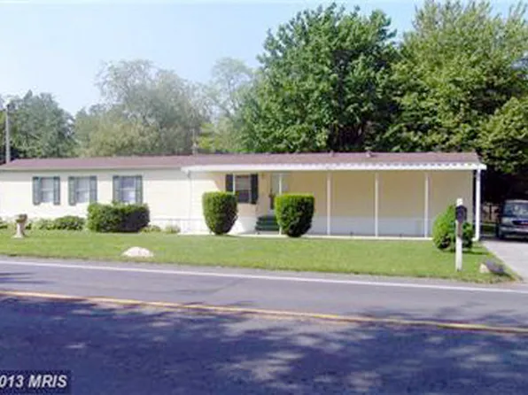 1881 Black Gap Rd, Fayetteville, PA 17222