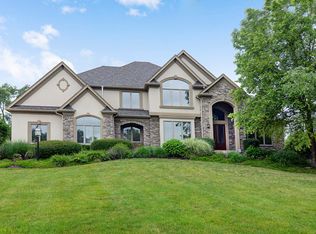 8501 Timber Ridge Dr, Burr Ridge, IL 60527