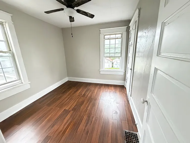 4320 Gallia St — Photo 8