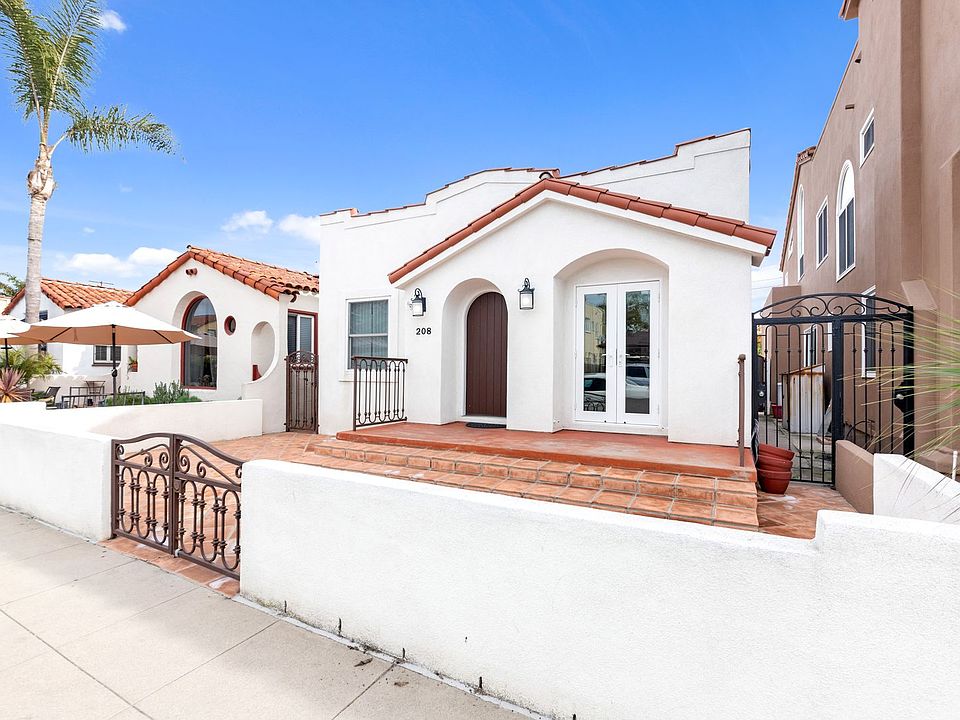 1st image of 208 Corona Ave
