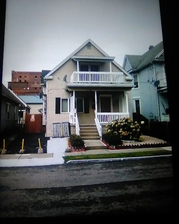 1st image of 20 Deer St