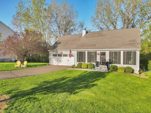 2 Putter Place, Middletown, CT 06457