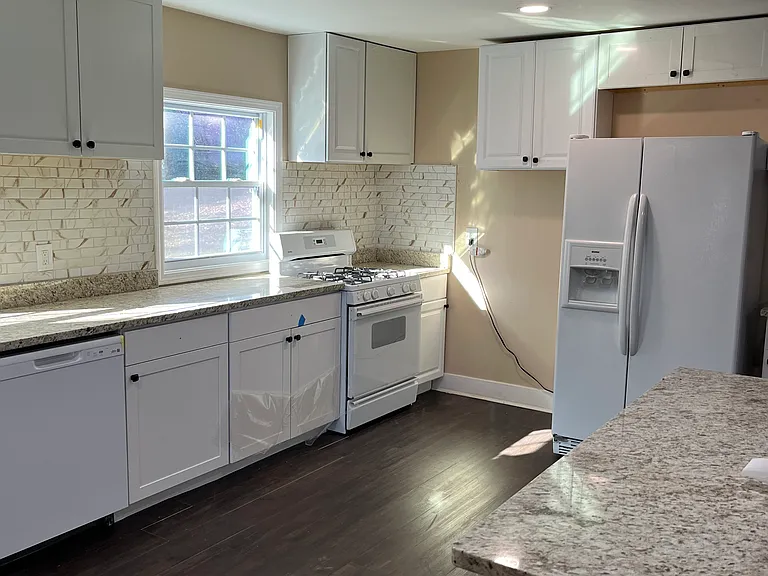 1507 Carter Rd — Photo 2