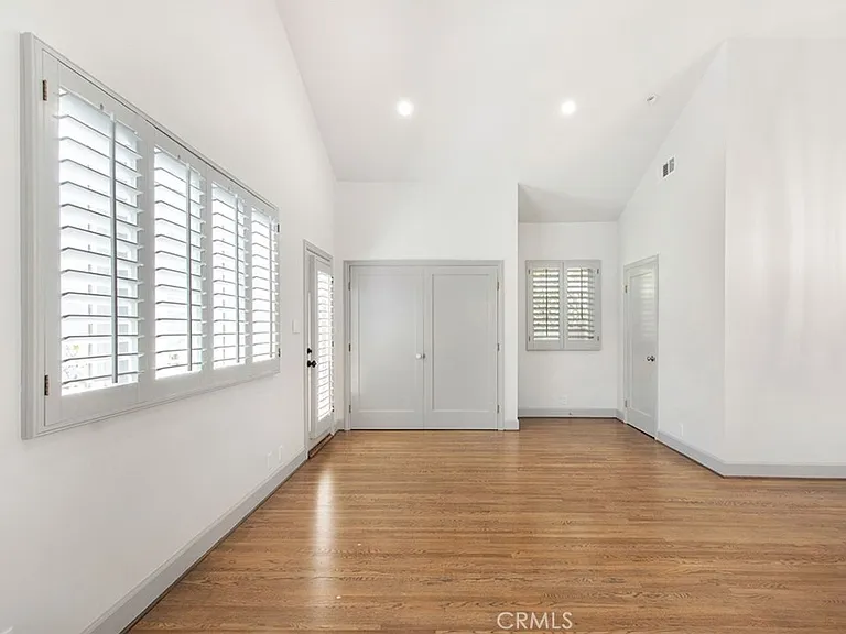 8848 Ashcroft Ave — Photo 21