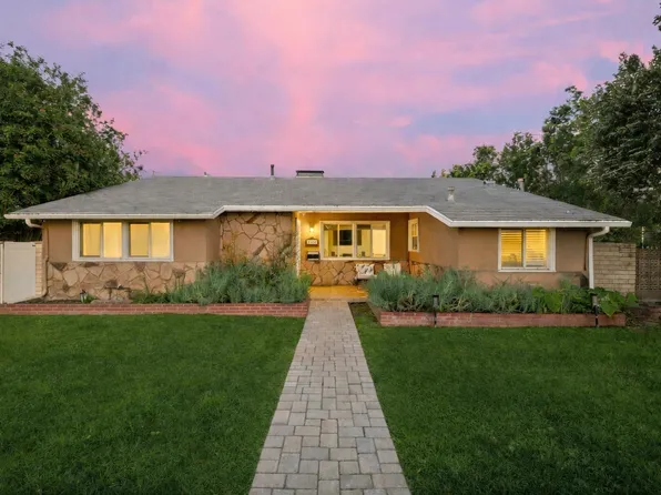 5208 S Woodman Ave, Van Nuys, CA 91401