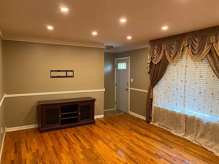 32345 Hawthorne Dr — Photo 38