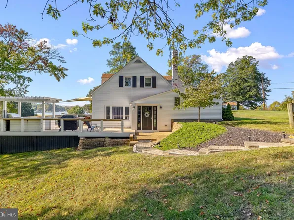 1211 Dixona Dr, Edgewater, MD 21037