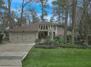 2 Rock Pine Ct, Spring, TX 77381
