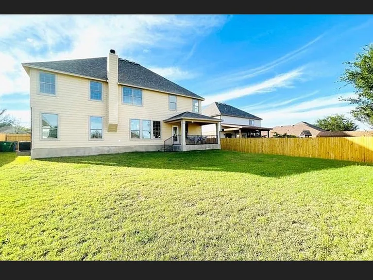19625 San Chisolm Dr — Photo 3