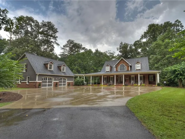 478 Fowler Farm Dr, Talking Rock, GA 30175