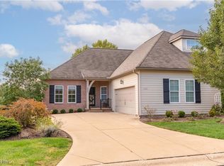 6422 Pebble Beach Dr NW, Canton, OH