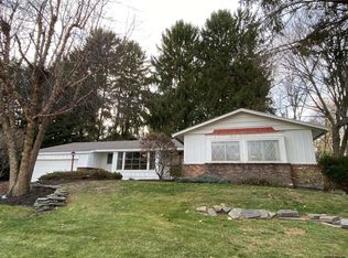 1345 Stanley Ln, Niskayuna, NY 12309