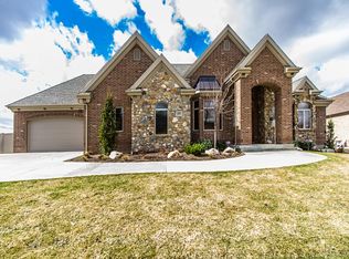 5865 S Cassie Dr, South Ogden, UT 84405