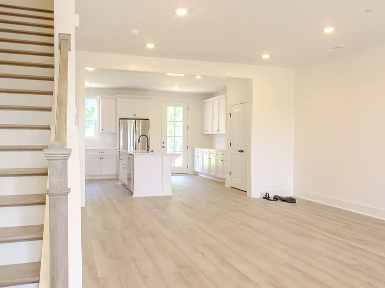 112 Nearwater Pl — Photo 10