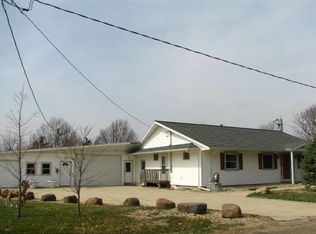 304 Park St, El Paso, IL 61738