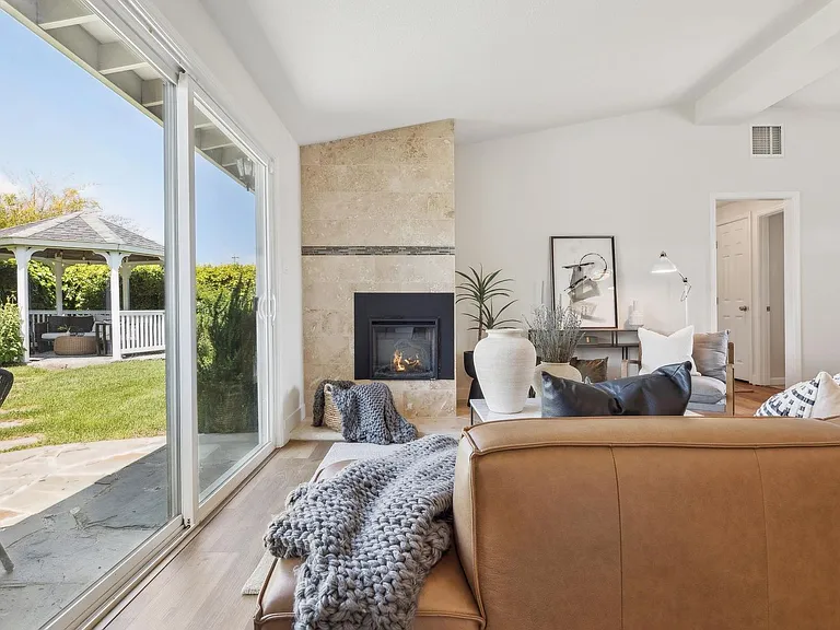 53 Labrea Way — Photo 5