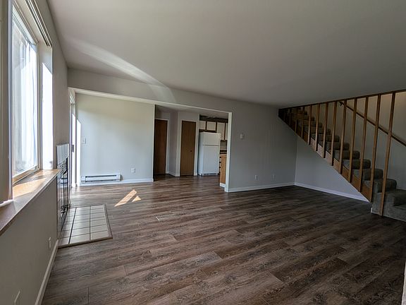 3rd image of 180 Charwila Ln APT D