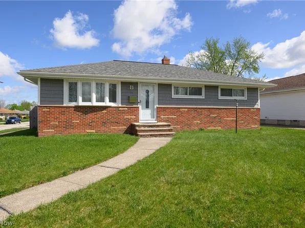 9596 Reichert Rd, Parma, OH 44130