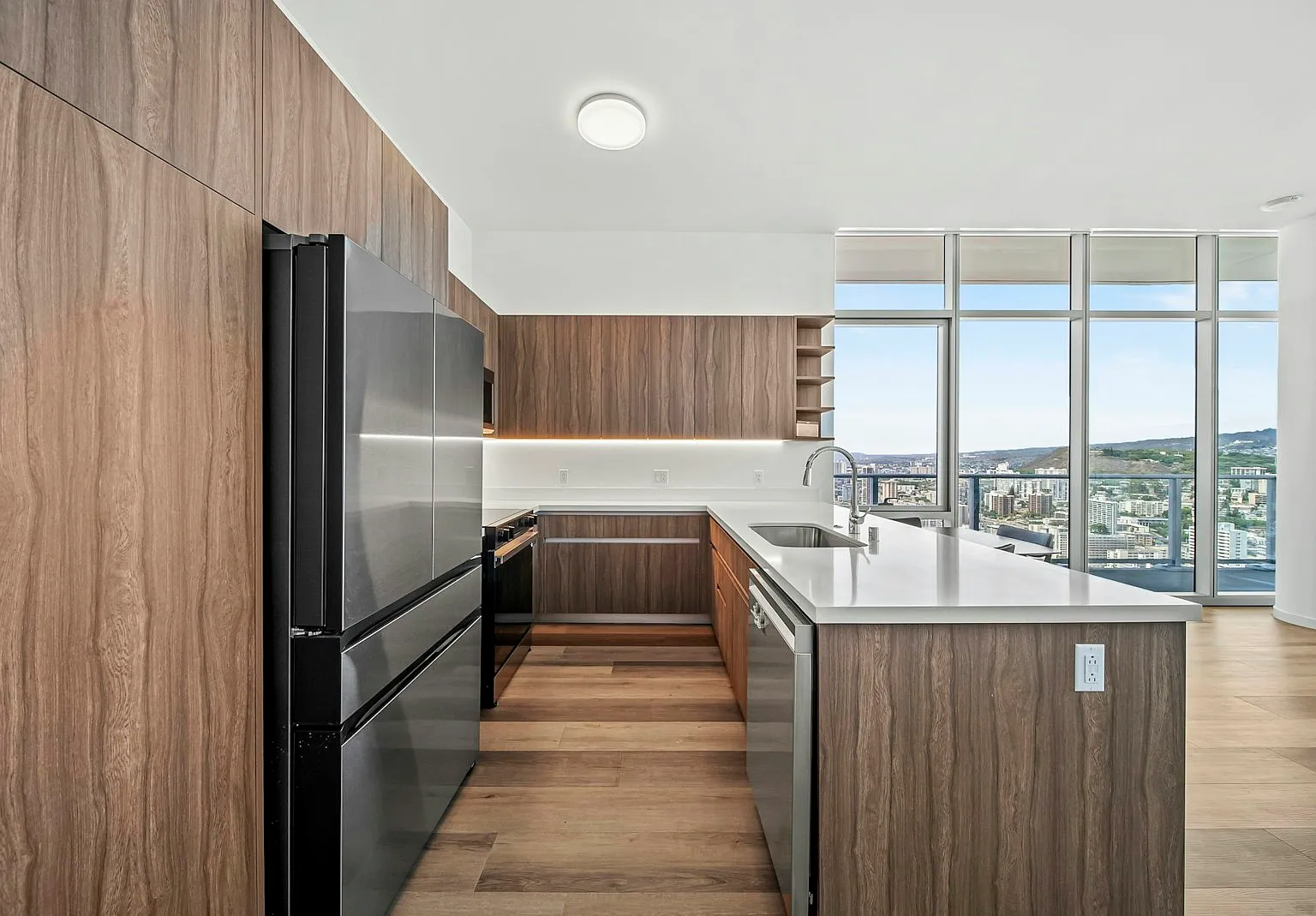 1515 Liona Street, Unit 4418 — Photo 3