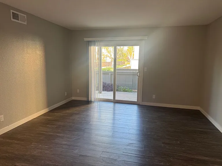 Corona Pointe Resort — Photo 105