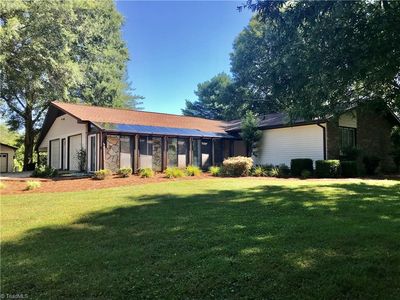 1058 Crescent Dr, King, NC, 27021