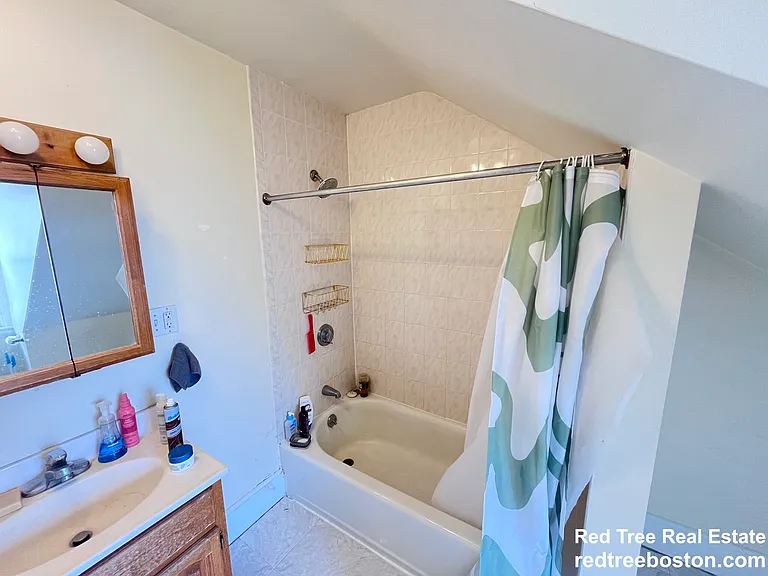 216 Freeman St — Photo 14