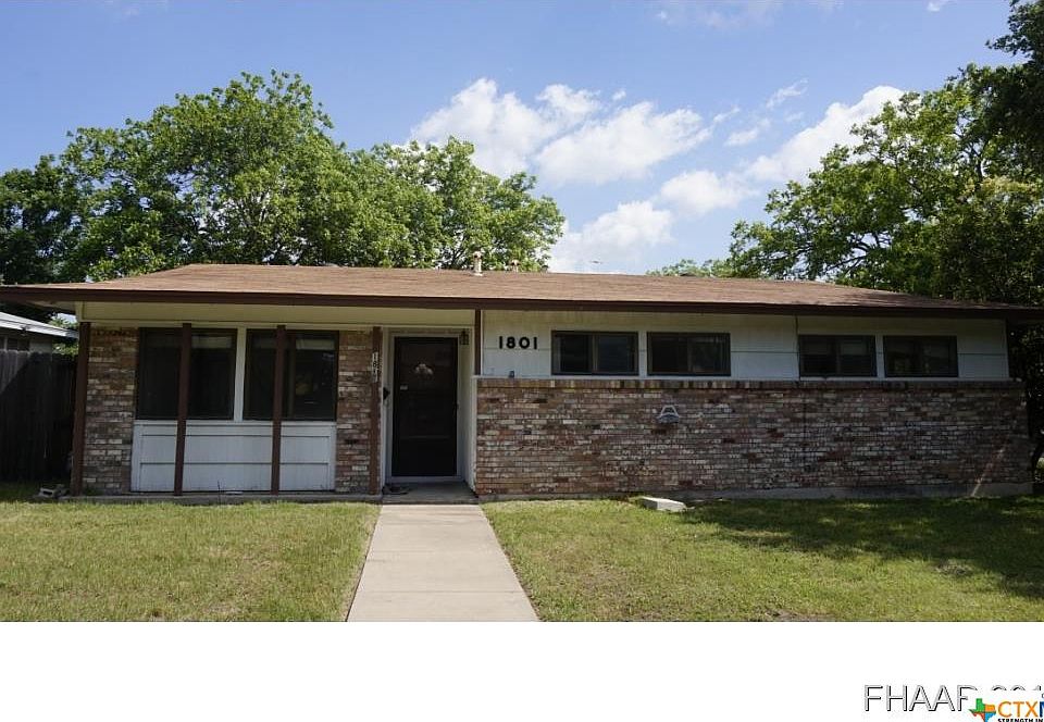 1st image of 1801 Crestview Dr
