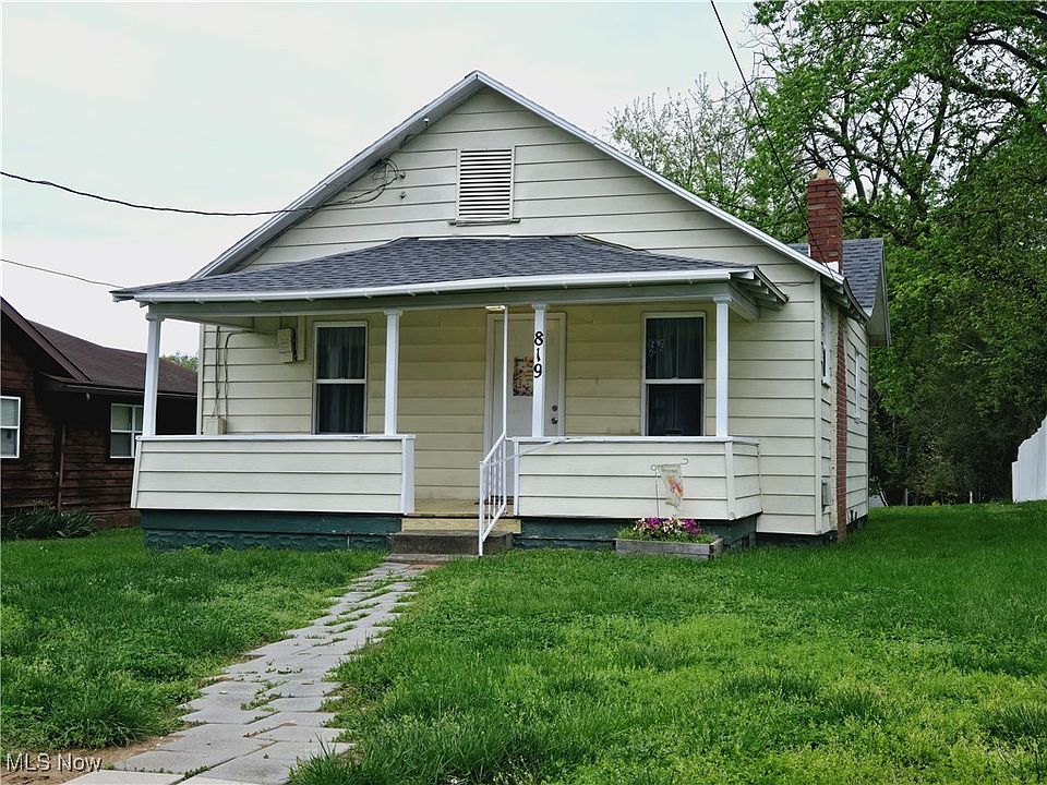 1st image of 819 33rd St