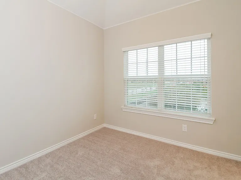 The Residences at Rayzor Ranch — Photo 43