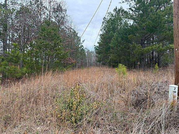 3rd image of 305 Gaffney Ferry Rd