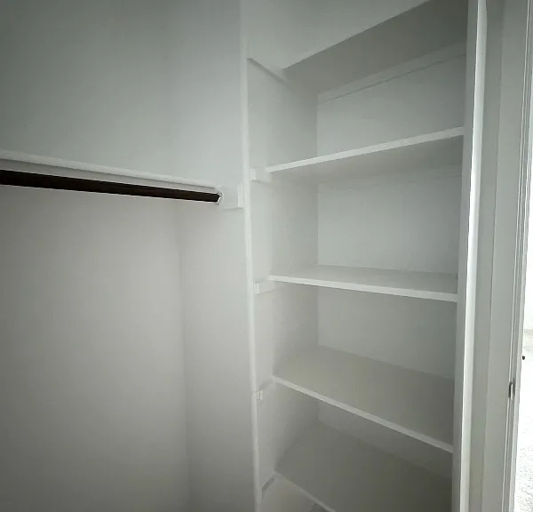 9526 W Avalon Dr — Photo 10