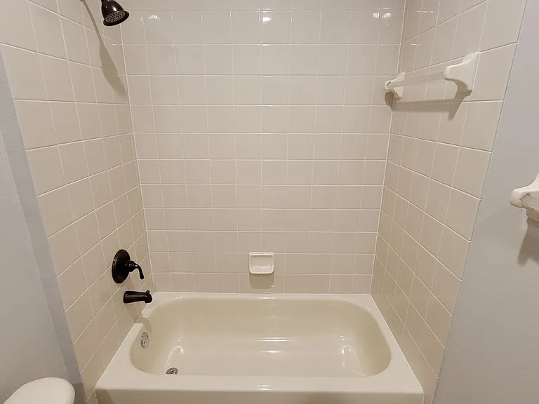 9928 Chardonnay Dr — Photo 17