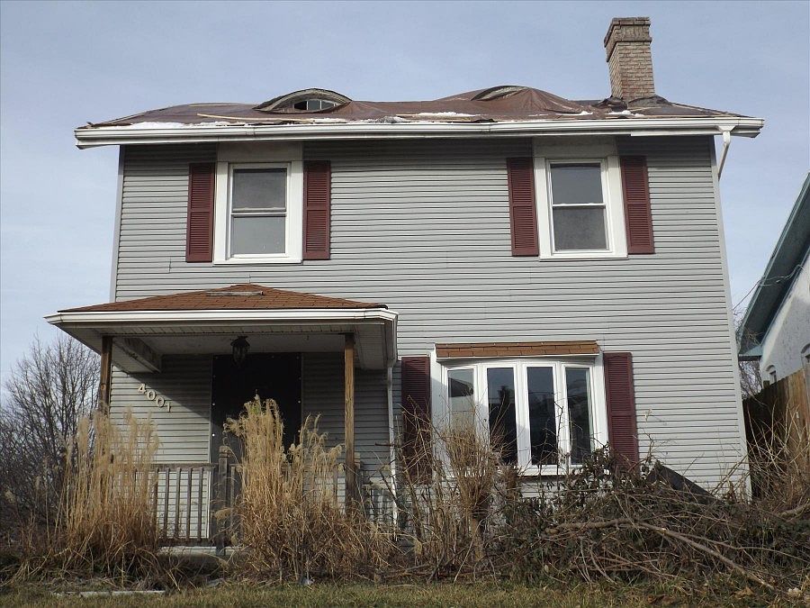 1st image of 4001 E 3rd St
