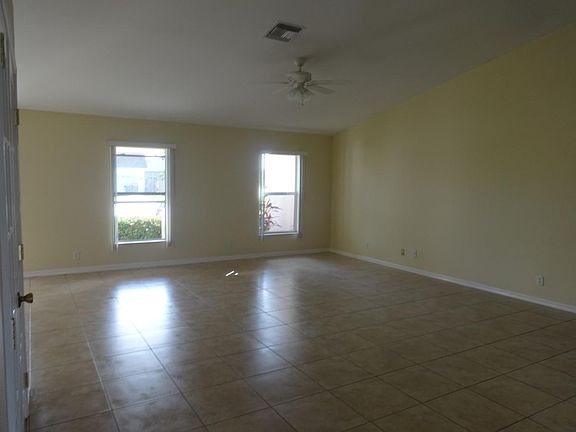 4th image of 1212 NW 15th Ave