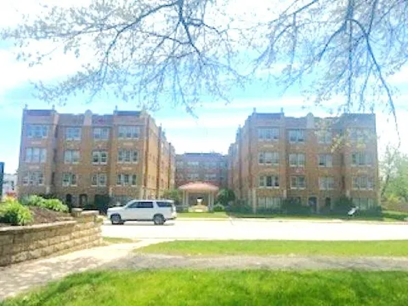 1634 18th Ave APT 2, Rock Island, IL 61201