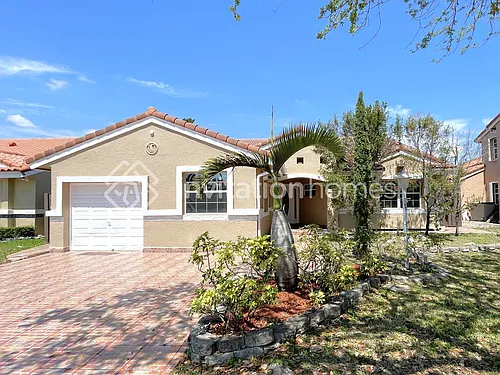 14731 SW 42nd Way Photo 1